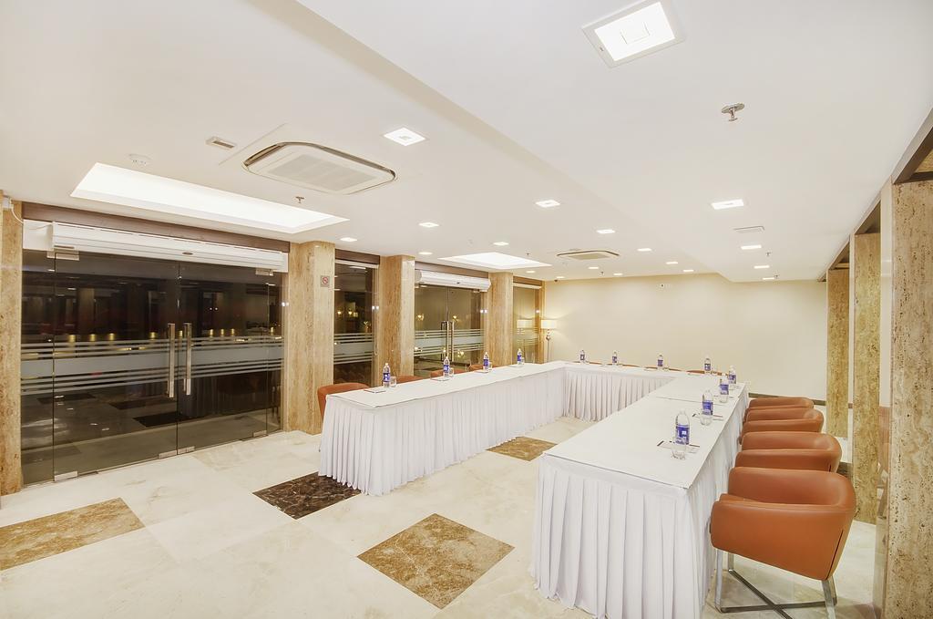Palm Spring A Boutique Hotel New Delhi Ngoại thất bức ảnh